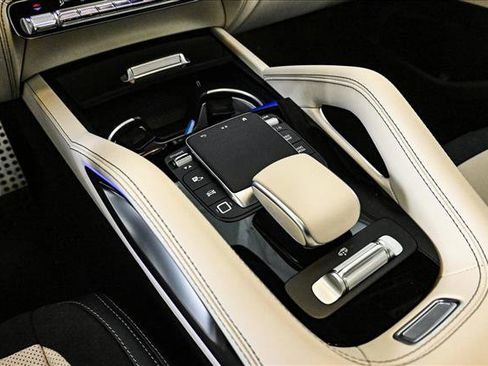 New 2026 Mercedes-Benz GLE 53 AMG 4MATIC image 13