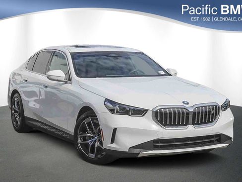 Used 2024 BMW i5 eDrive40i w/ M Sport Package image 1