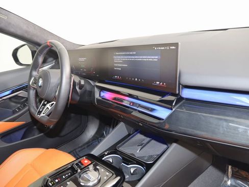 Used 2025 BMW M5 w/ Carbon Package image 68