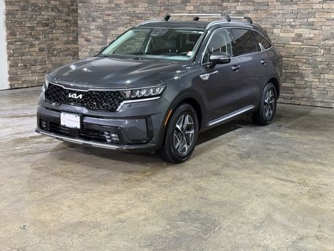 Used 2022 Kia Sorento EX w/ Panoramic Sunroof Package image 5