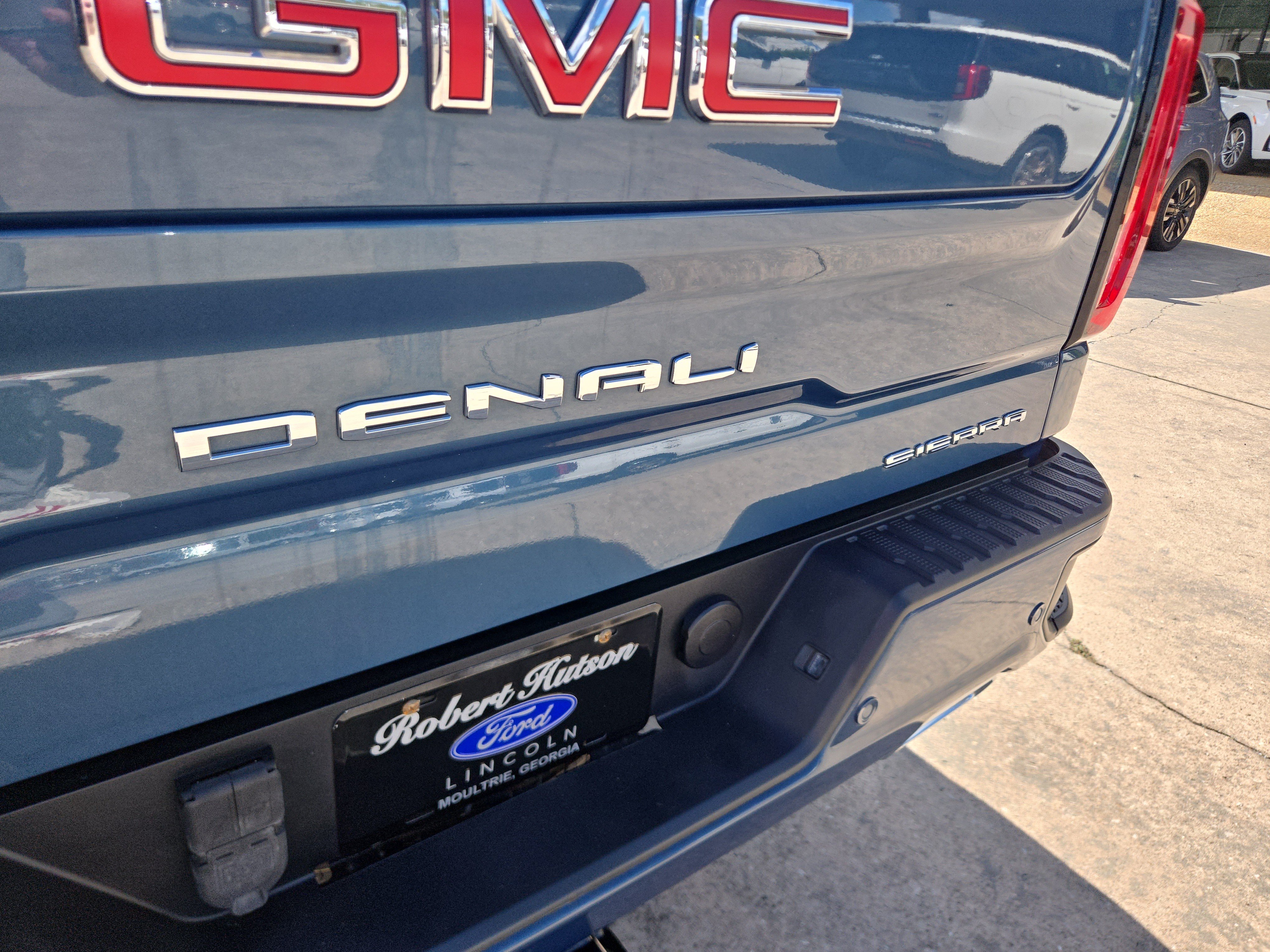 Used 2024 GMC Sierra 1500 Denali w/ Denali Reserve Package AWD/4WD image 25