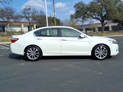 Used 2015 Honda Accord Sport image 6
