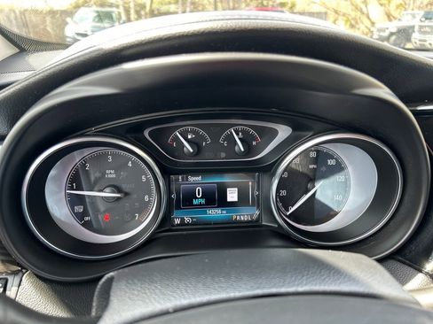 Used 2020 Buick Envision Essence FWD image 26