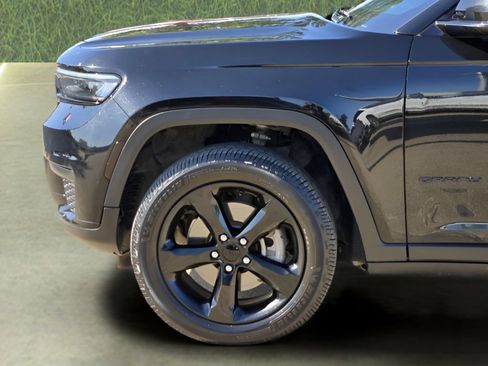 Used 2021 Jeep Grand Cherokee L Laredo AWD/4WD image 10
