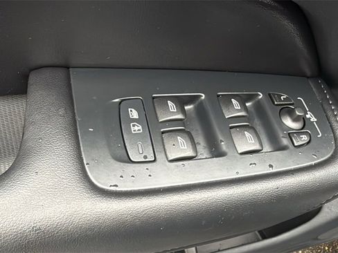 Certified 2025 Volvo XC60 B5 Plus image 15