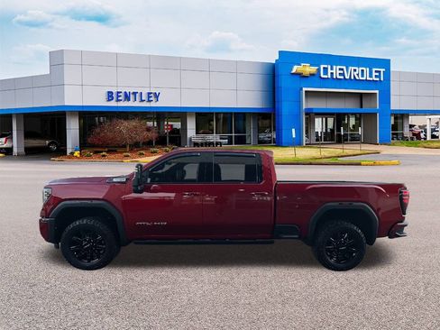 Used 2024 GMC Sierra 2500 AT4 w/ AT4 Premium Plus Package image 2