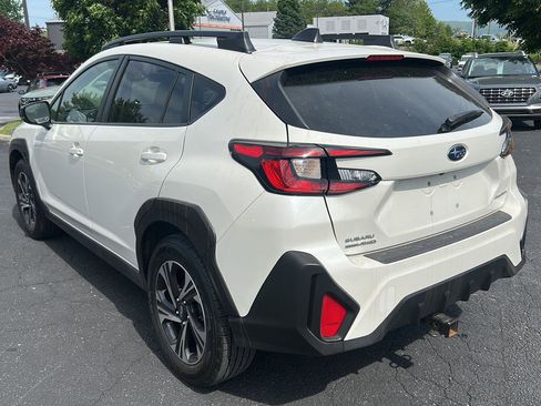 Used 2024 Subaru Crosstrek 2.0i Premium AWD/4WD image 3