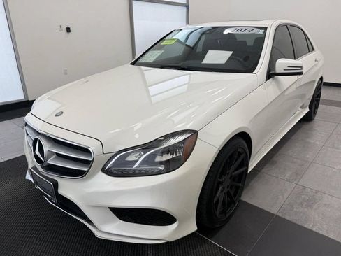 Used 2014 Mercedes-Benz E 350 4MATIC Sedan image 6