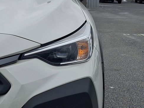 Used 2025 Subaru Crosstrek 2.0i Premium image 9