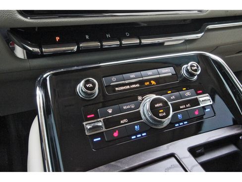Used 2021 Lincoln Navigator Reserve w/ Luxury Package RWD image 30