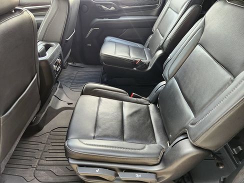 Used 2021 GMC Yukon XL Denali AWD/4WD image 31
