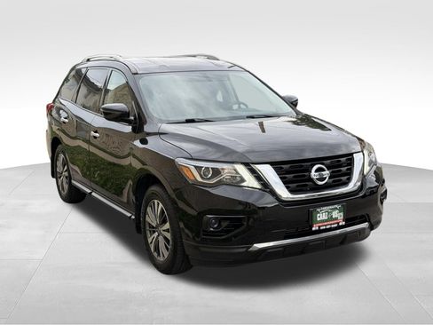 Used 2019 Nissan Pathfinder S AWD/4WD image 3