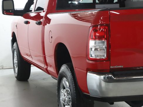 Used 2024 RAM 3500 Tradesman w/ Chrome Appearance Group AWD/4WD image 42