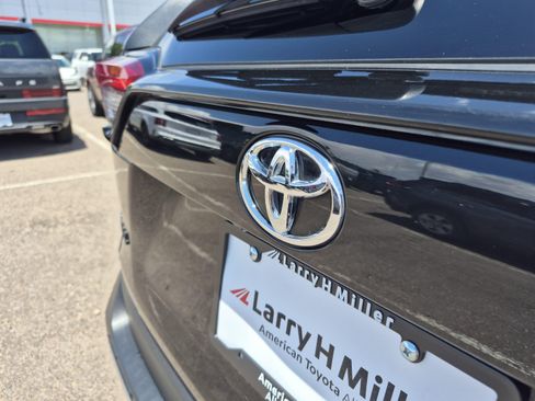 Used 2024 Toyota RAV4 Adventure AWD/4WD image 22