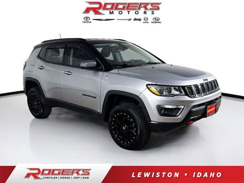 Used 2019 Jeep Compass Trailhawk AWD/4WD image 1