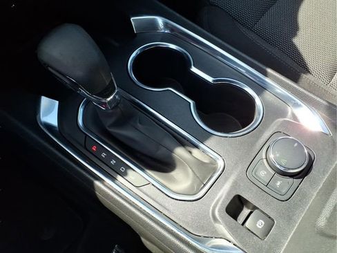 Used 2023 Chevrolet Traverse LT image 10