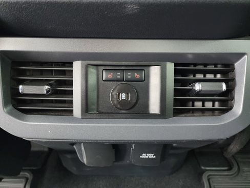 Used 2024 Ford F250 Lariat w/ Chrome Package image 42