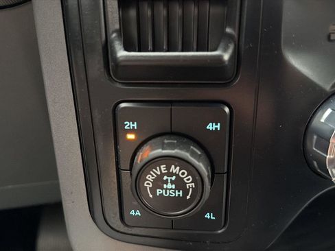 Used 2024 Ford F150 Lariat w/ Bed Utility Package AWD/4WD image 13
