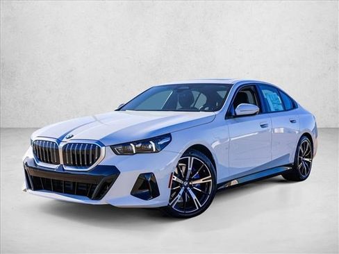 New 2027 BMW 530i xDrive AWD/4WD image 1