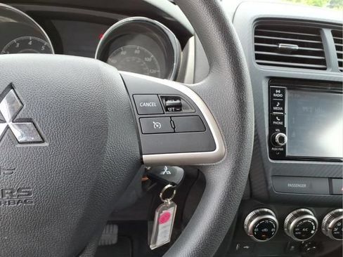 Used 2025 Mitsubishi Outlander Sport ES AWD/4WD image 24