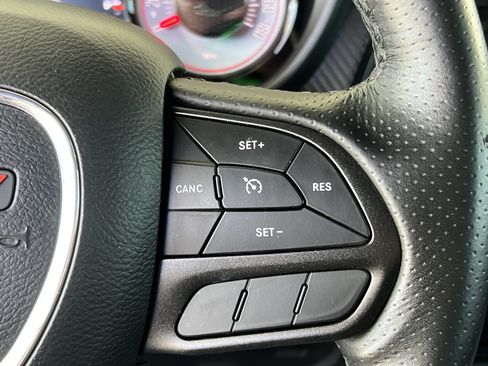 Used 2022 Dodge Challenger R/T Scat Pack RWD image 19
