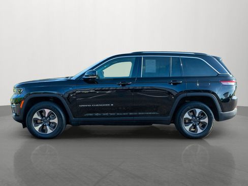 Used 2023 Jeep Grand Cherokee 4WD 4xe w/ Luxury Tech Group II image 4