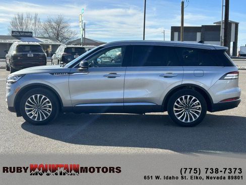 Used 2024 Lincoln Aviator Reserve image 4