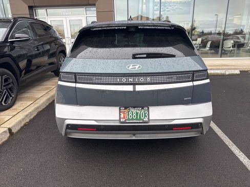 Used 2025 Hyundai Ioniq 5 Limited image 4