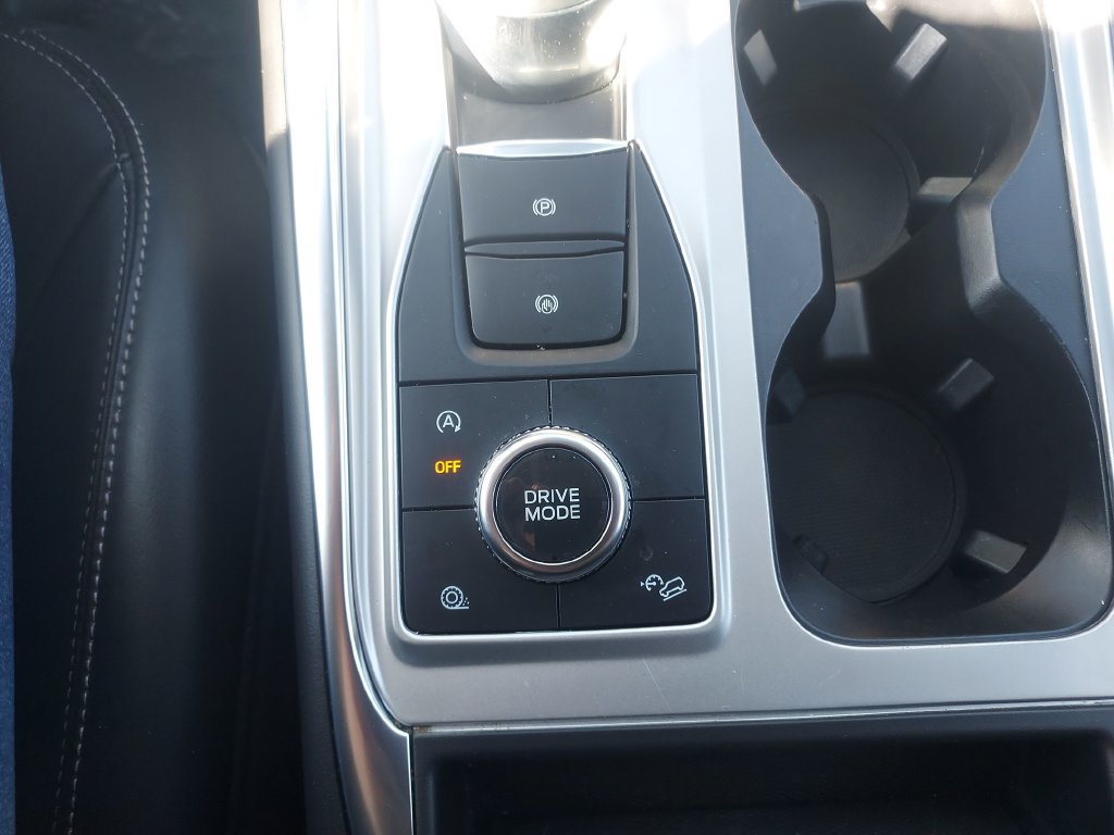Used 2024 Ford Explorer XLT w/ Equipment Group 202A AWD/4WD image 20