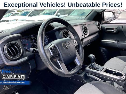 Used 2023 Toyota Tacoma TRD Sport w/ Technology Package RWD image 15