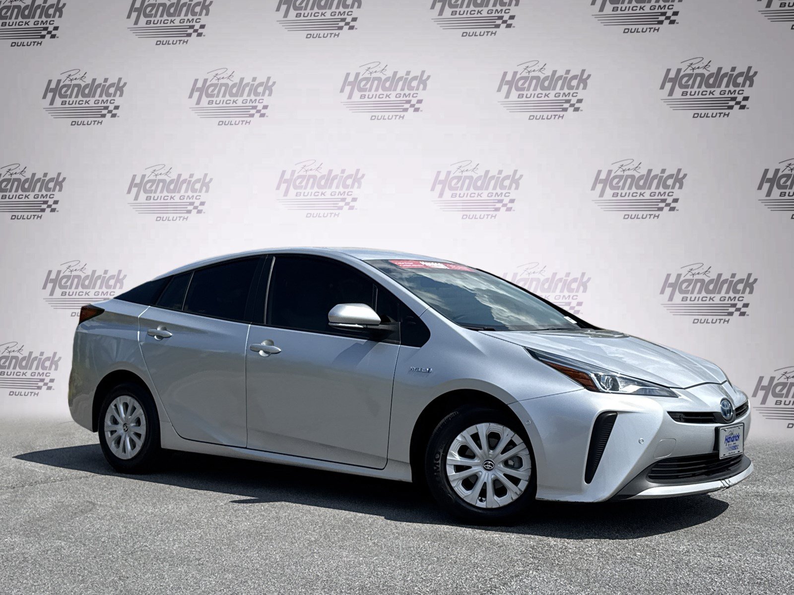 Used 2022 Toyota Prius LE FWD image 2