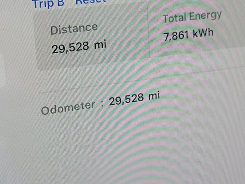 Used 2022 Tesla Model S image 18