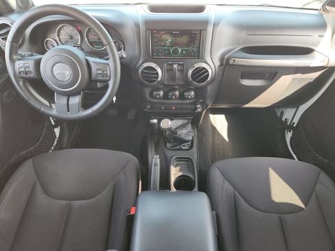 Used 2013 Jeep Wrangler Sport AWD/4WD image 26
