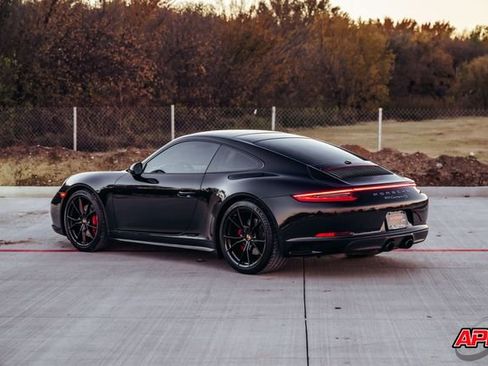 Used 2019 Porsche 911 Carrera 4S image 54