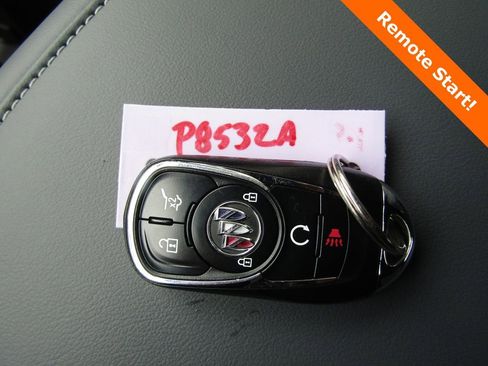 Used 2024 Buick Enclave Essence w/ Sport Touring Edition image 21