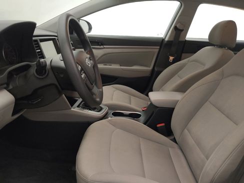 Used 2017 Hyundai Elantra SE FWD image 17