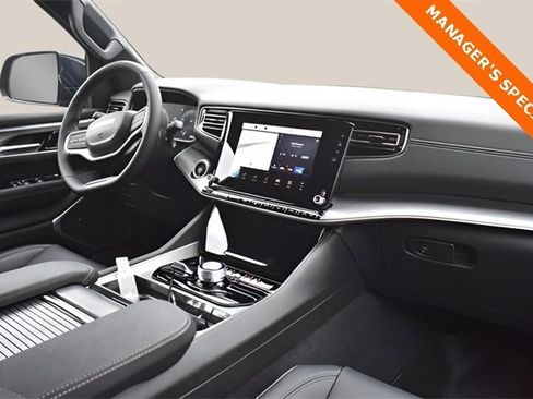 New 2025 Jeep Wagoneer 4WD image 20