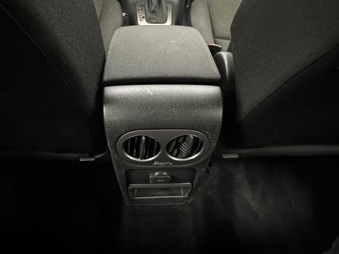 Used 2017 Volkswagen Tiguan S image 26