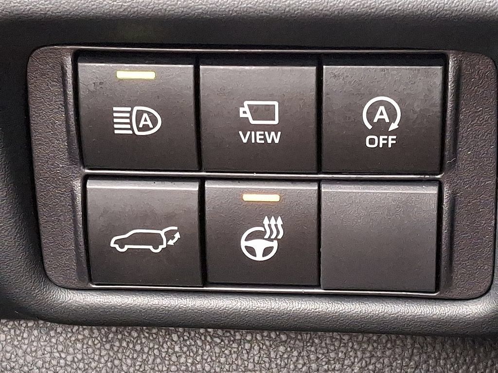 Used 2025 Toyota Highlander Platinum AWD/4WD image 26