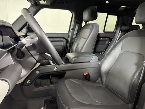 Used 2023 Land Rover Defender 110 X-Dynamic SE image 19