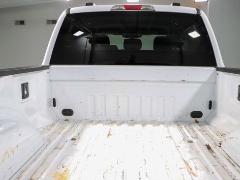 Used 2023 Ford F250 XLT w/ FX4 Off-Road Package AWD/4WD image 29