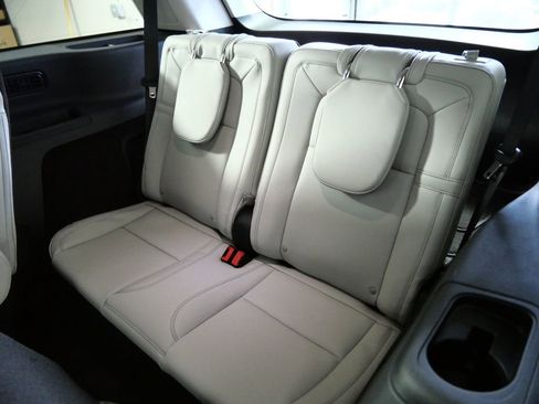 New 2026 Lincoln Aviator Reserve AWD/4WD image 16