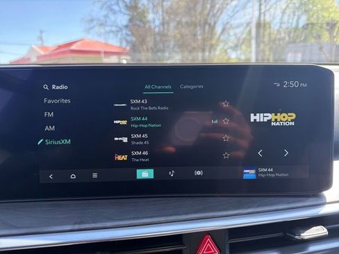 Certified 2025 Kia Sorento SX image 16