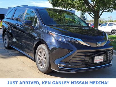 Used 2024 Toyota Sienna XLE
