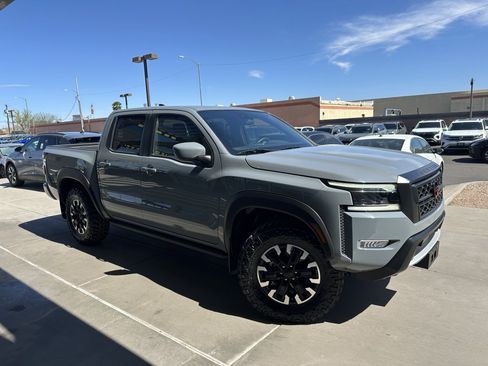 Used 2024 Nissan Frontier PRO-4X w/ Technology Package image 6