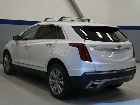 Certified 2023 Cadillac XT5 Premium Luxury AWD/4WD image 3