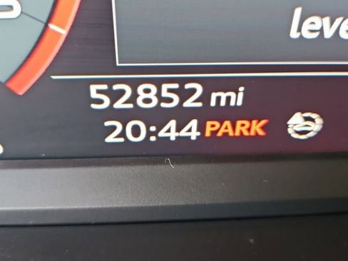 Used 2020 Audi Q3 2.0T Premium w/ Convenience Package image 27