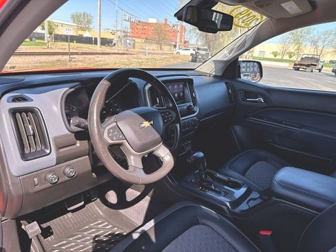 Used 2019 Chevrolet Colorado Z71 AWD/4WD image 10