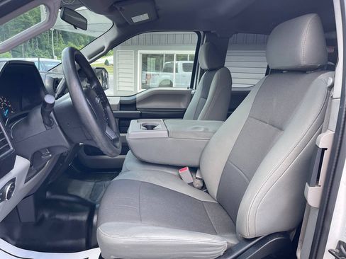Used 2017 Ford F150 XL w/ Equipment Group 101A Mid AWD/4WD image 18