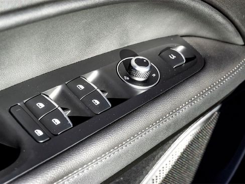 Used 2022 Alfa Romeo Stelvio Sprint image 11